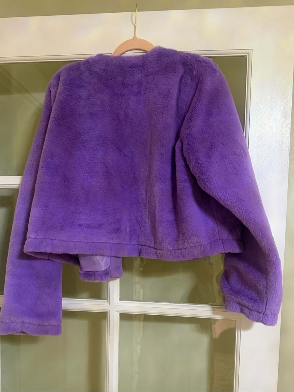 GIGIO Plush Lavender Cropped Faux Fur Jacket - Picture 2 of 3